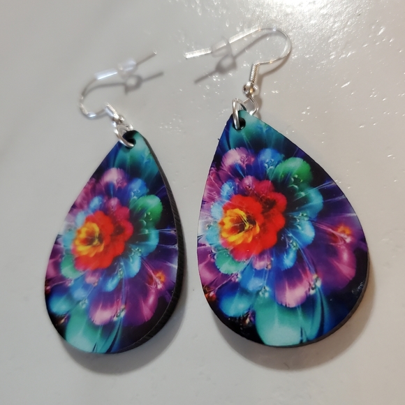 Bright Beautiful Flower Teardrop Earrings - Picture 3 of 6